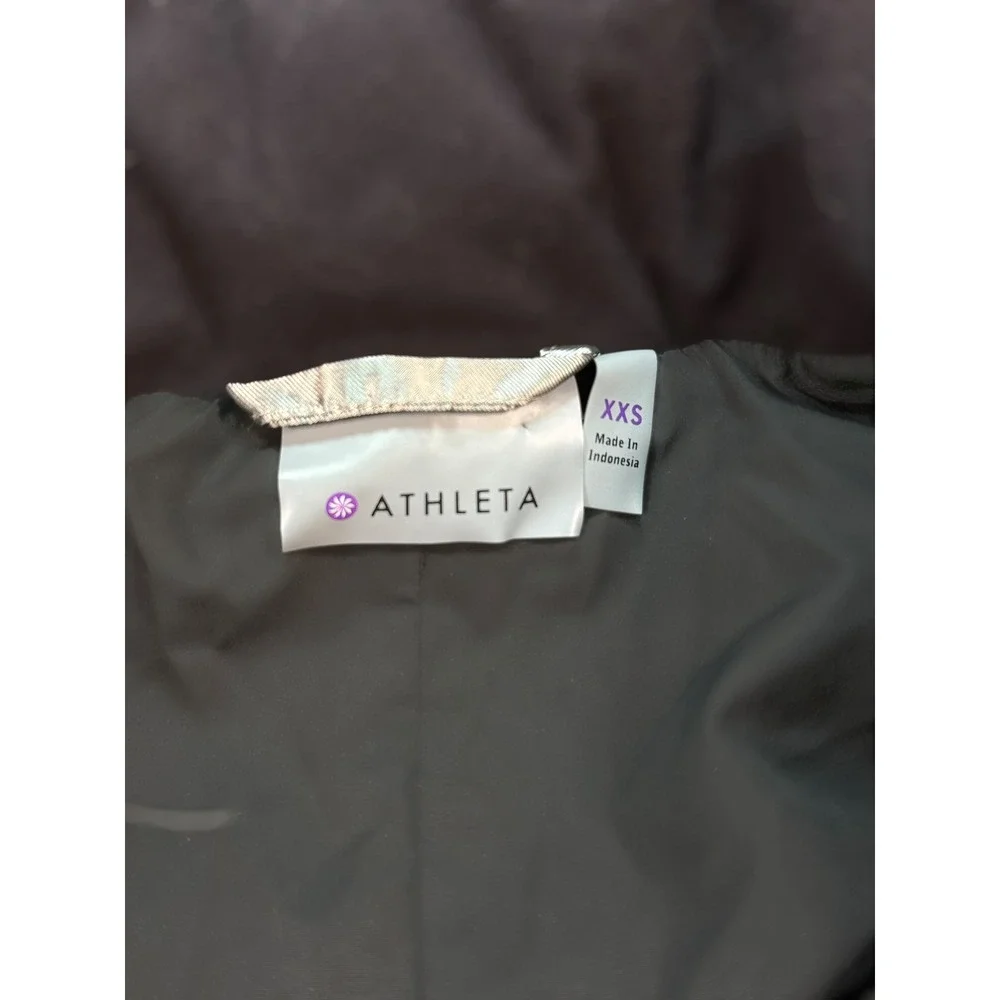 Athleta Metallic Silver Downtown High Neck Puffer‎ Ski Vest Down Filled Sz XXS